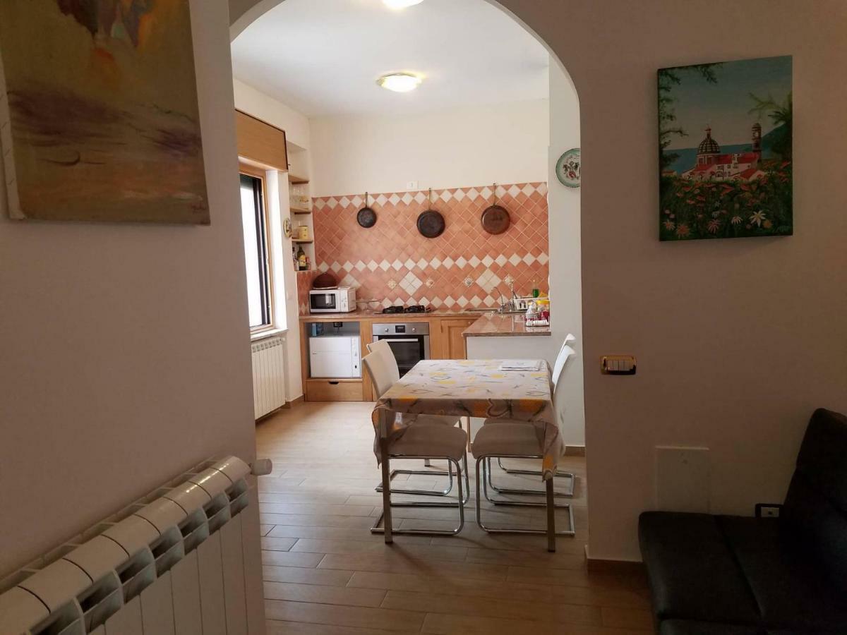 Casa Di Chiara Apartment Vietri Екстериор снимка